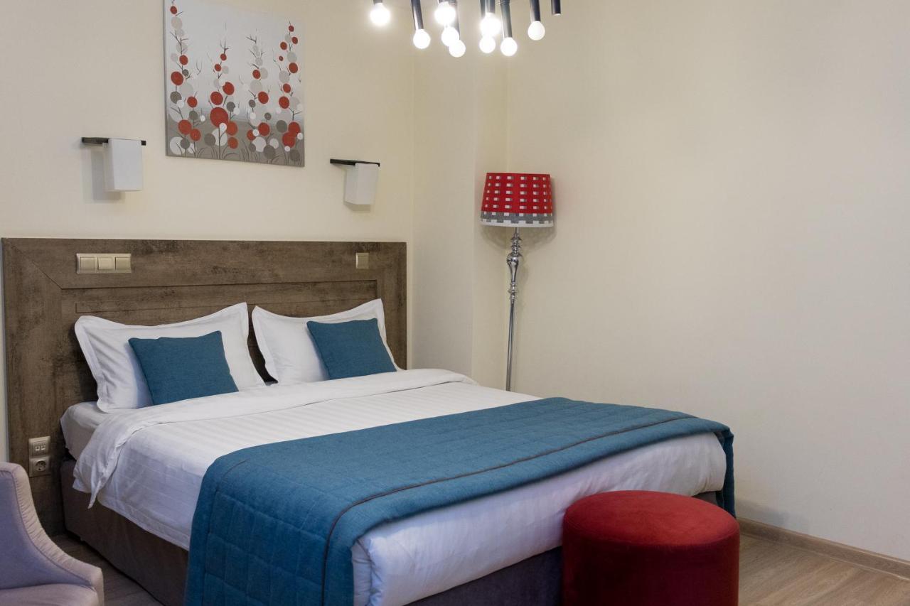 Grace Point Hotel Akmola Esterno foto