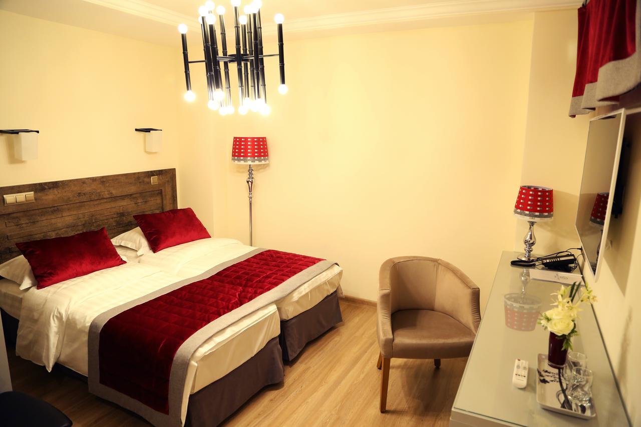 Grace Point Hotel Akmola Esterno foto