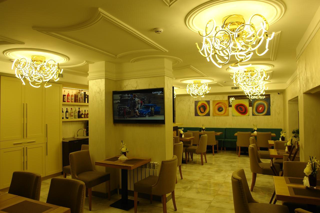 Grace Point Hotel Akmola Esterno foto